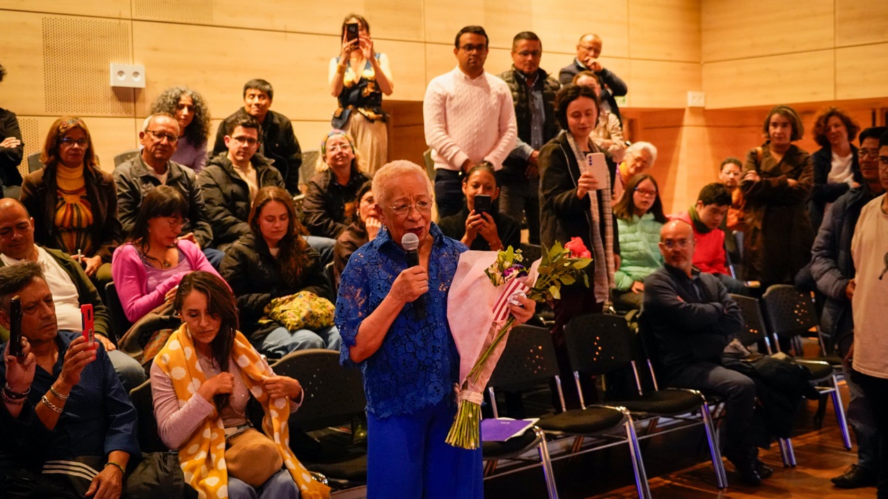 Homenaje a teresita gómez