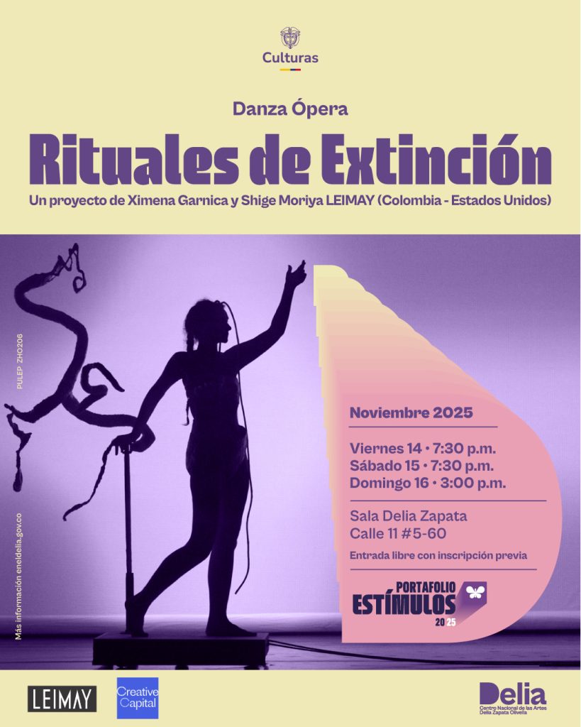 'Rituales de extinción' es una obra de artes vivas que combina danza, música en vivo y video en una propuesta interdisciplinar que reflexiona sobre la desaparición de especies, saberes y formas de vida sostenibles.